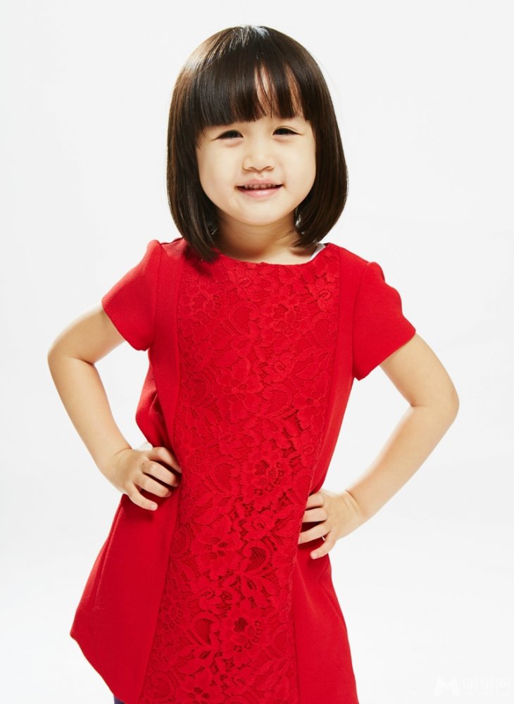 钟丽缇与女儿Cayla严稚棱人生第一次写真 钟丽缇与女儿Cayla严稚棱人生第一次写真