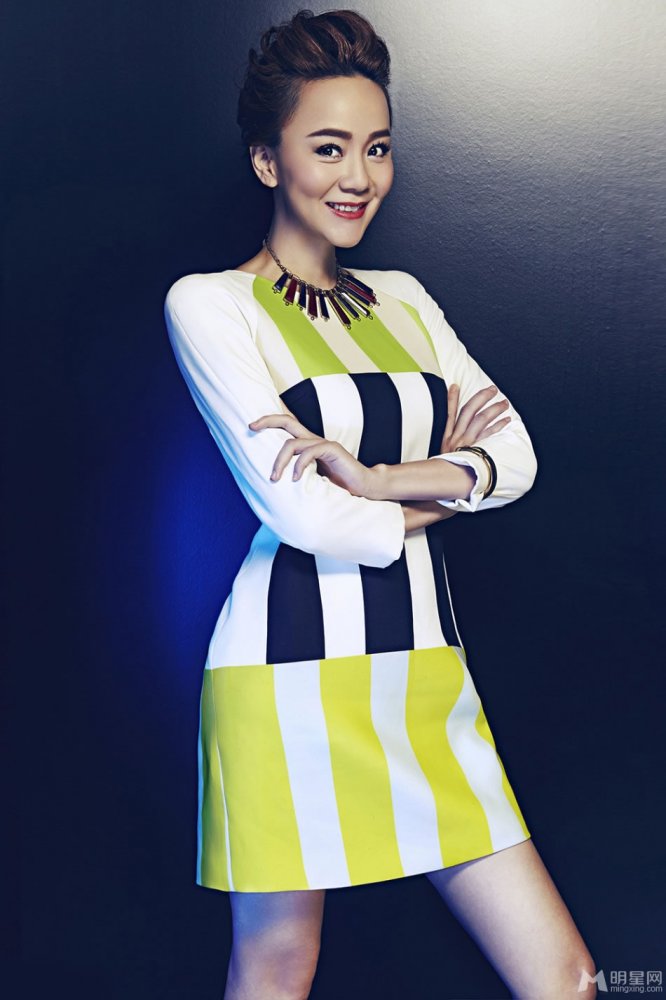 王一楠时尚大片写真曝光 霸气侧漏秀美腿 王一楠时尚大片写真曝光 霸气侧漏秀美腿