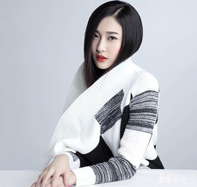秦岚最新时尚写真 百变造型诠释女人可爱百态 秦岚最新时尚写真 百变造型诠释女人可爱百态