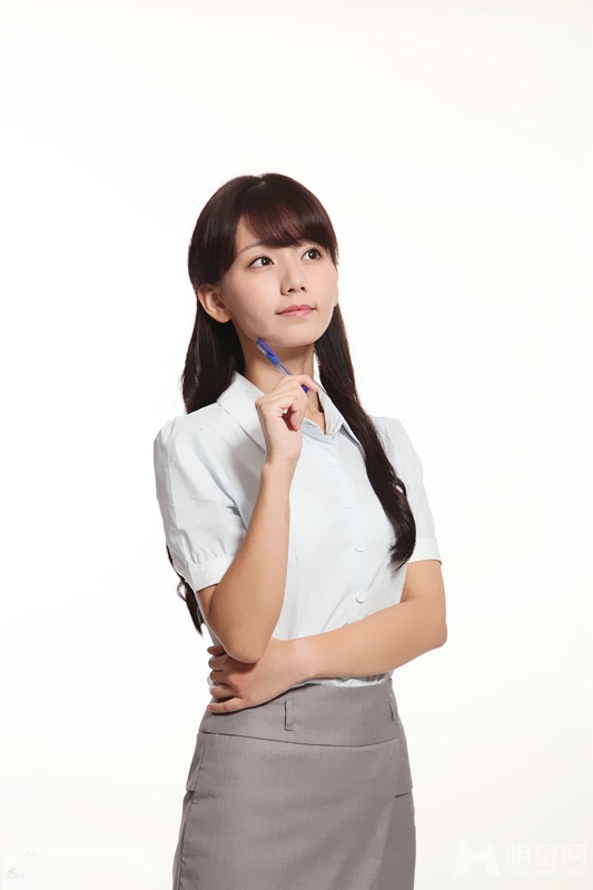 早安少女组中国成员李纯写真 职场丽人小清新