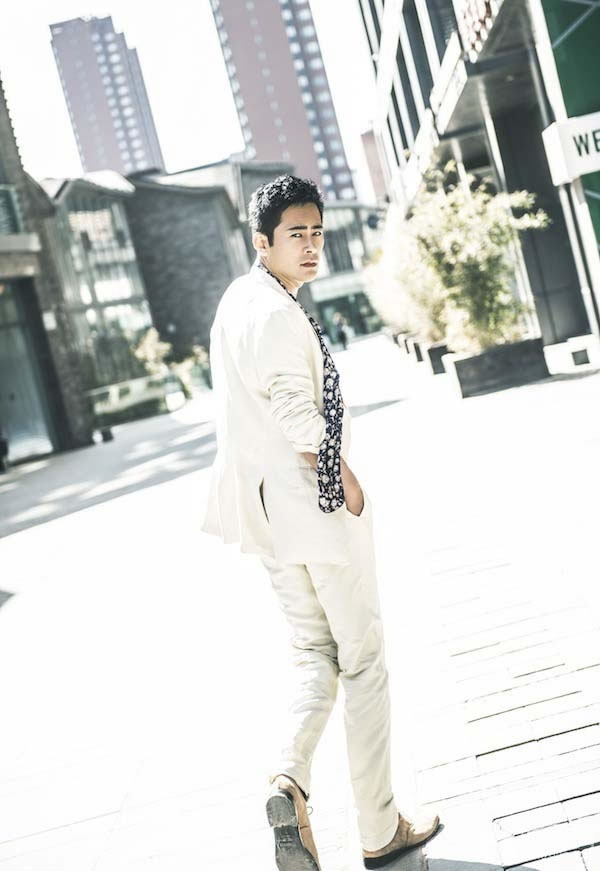 一代枭雄张蓓蓓写真 妩媚女人时尚霸气