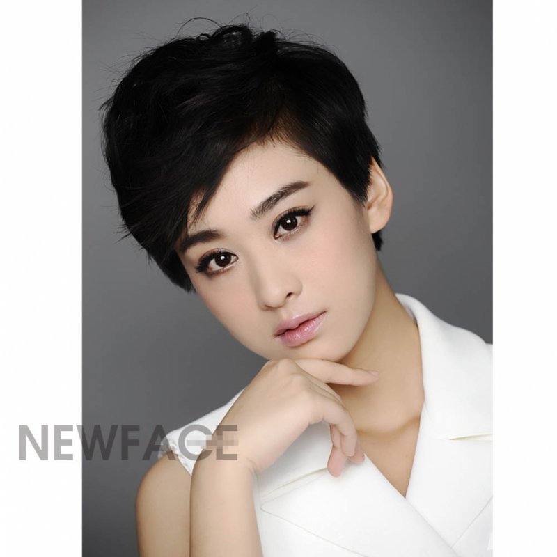 神剧女王穆婷婷写真 性感清新时尚百变 神剧女王穆婷婷写真 性感清新时尚百变