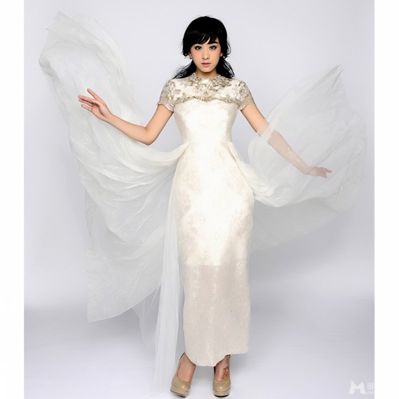 神剧女王穆婷婷写真 性感清新时尚百变 神剧女王穆婷婷写真 性感清新时尚百变