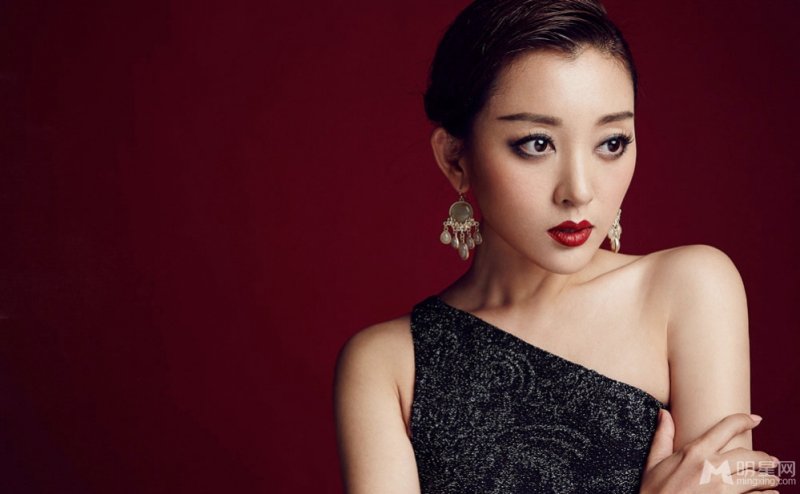 封神英雄榜姜鸿写真 烈焰红唇妩媚性感