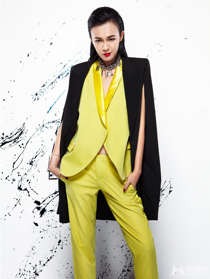 李艾全新时尚大片 优雅高贵显超模风采 李艾全新时尚大片 优雅高贵显超模风采