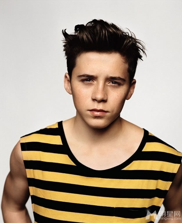 超模米兰达可儿全裸写真 大秀翘臀豪乳