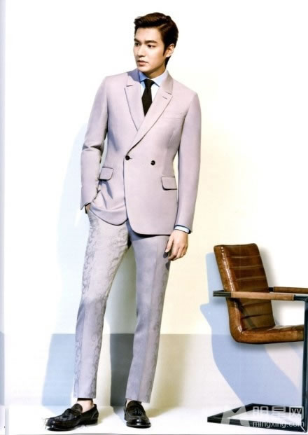 吉克隽逸战斗写真 冷艳女战士魔幻造型