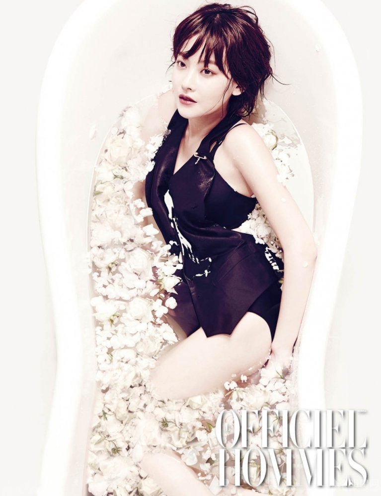 吴涟序半裸拍时尚杂志大片 湿身诱惑魅力十足