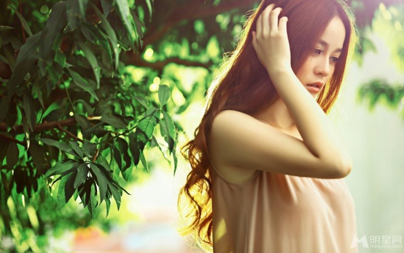 歌手程响新专辑宣传写真曝光 唯美小清新