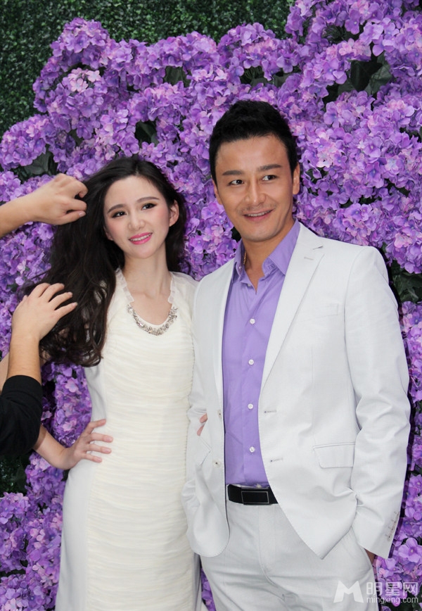 刘牧携娇妻刘姝含拍摄时尚杂志浪漫大片 刘牧携娇妻刘姝含拍摄时尚杂志浪漫大片