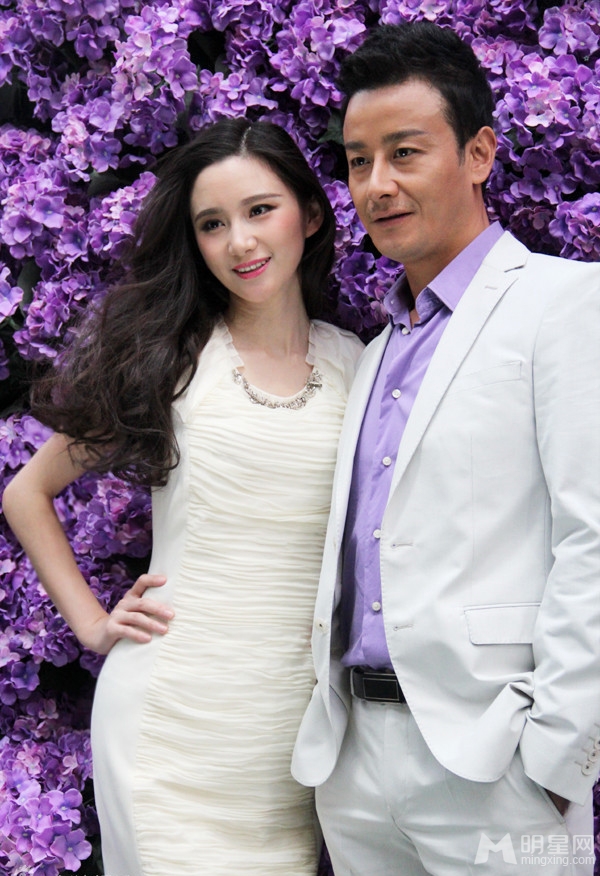 刘牧携娇妻刘姝含拍摄时尚杂志浪漫大片 刘牧携娇妻刘姝含拍摄时尚杂志浪漫大片