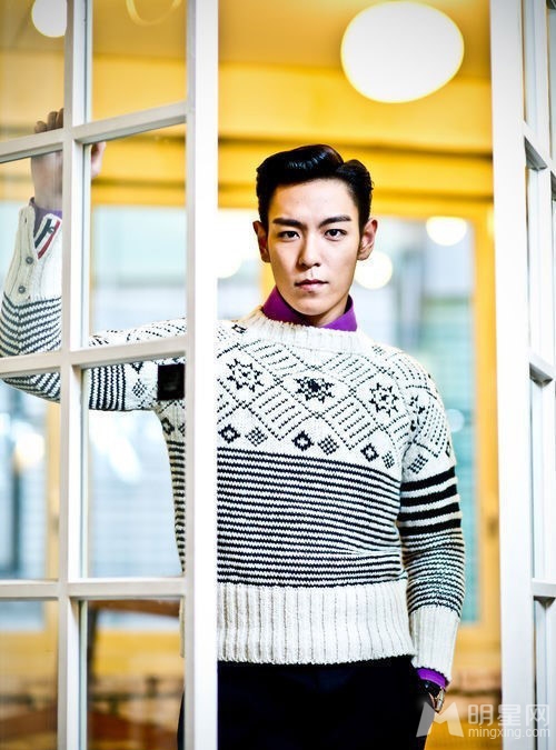 崔胜贤Top最新采访新闻图 散发型男魅力 崔胜贤Top最新采访新闻图 散发型男魅力