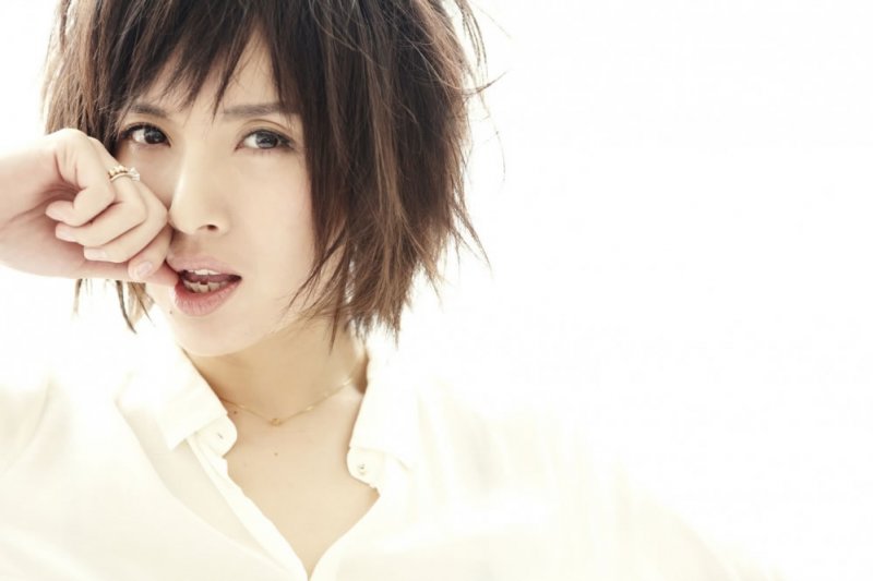 到爱的距离李佳写真 素雅白衣自然清新