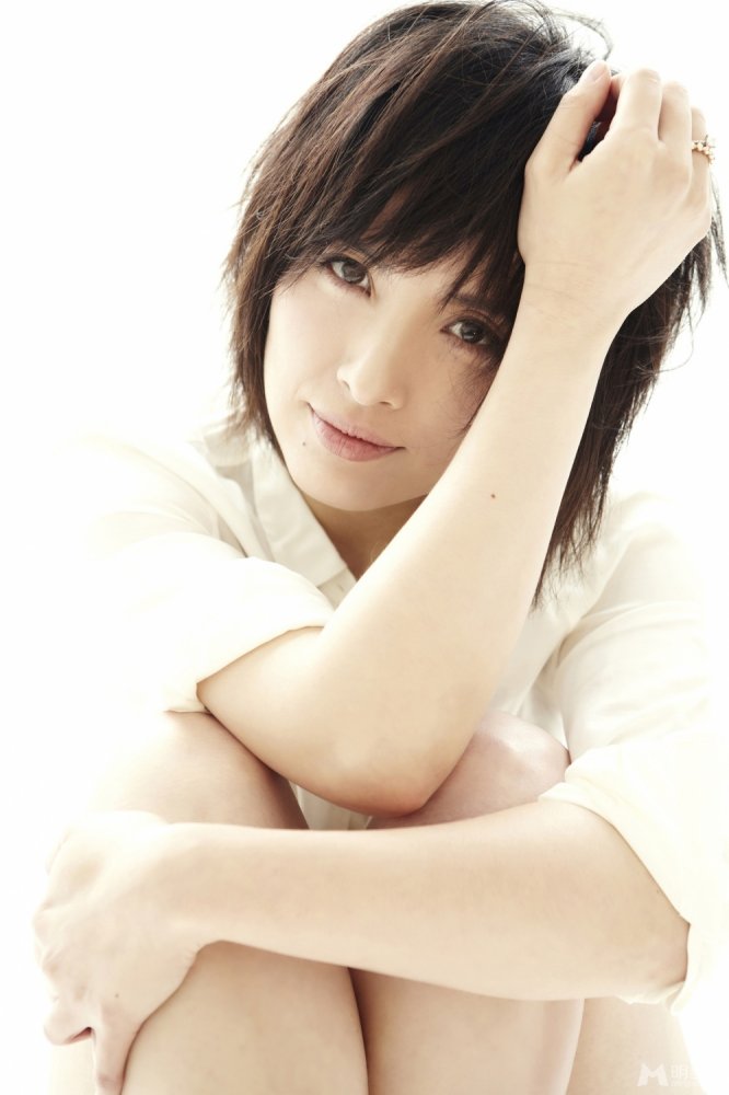 到爱的距离李佳写真 素雅白衣自然清新