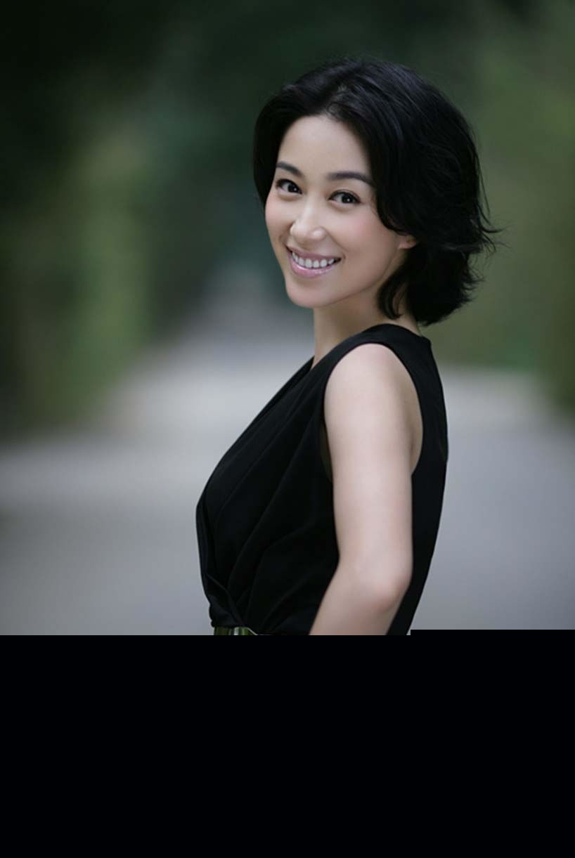 丁柳元时尚写真曝光 身姿曼妙尽显柔美