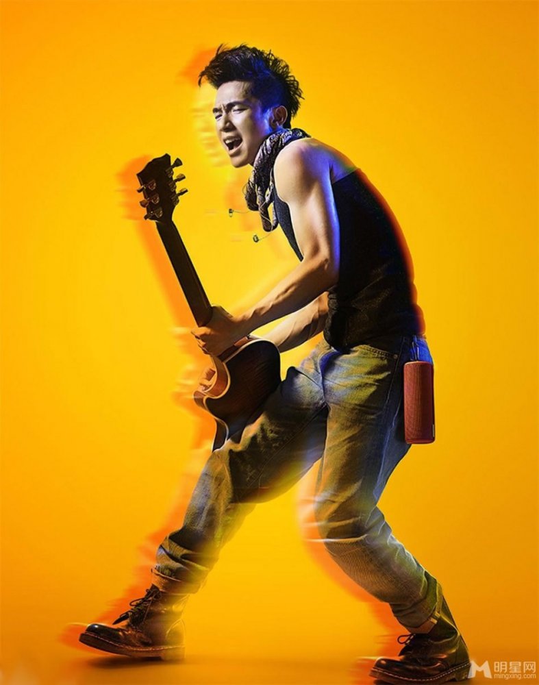 演员赵子惠时尚大片 优雅气质尽显女人味