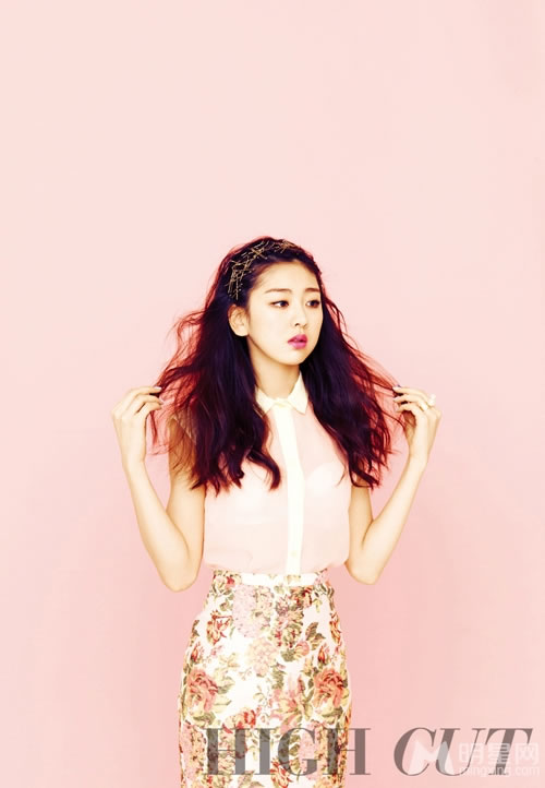 美女主播李秀晶性感画报 大秀曼妙曲线 美女主播李秀晶性感画报 大秀曼妙曲线