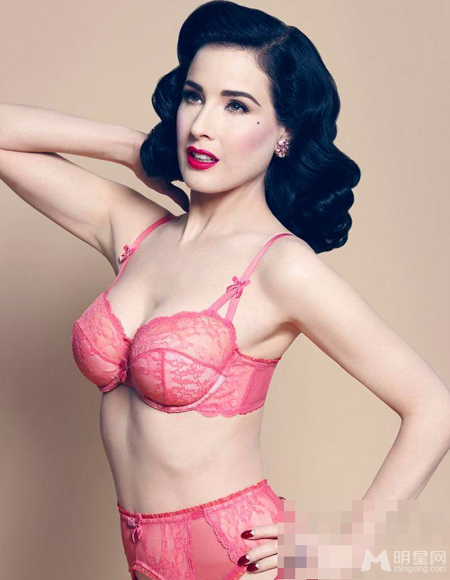 脱衣舞娘蒂塔·万提斯黑色蕾丝内衣写真 脱衣舞娘蒂塔·万提斯黑色蕾丝内衣写真