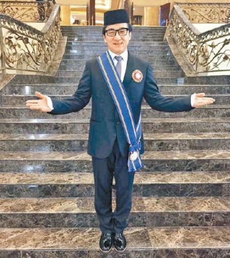 成龙紧随杨紫琼获封马来西亚“拿督”头衔 成龙紧随杨紫琼获封马来西亚“拿督”头衔