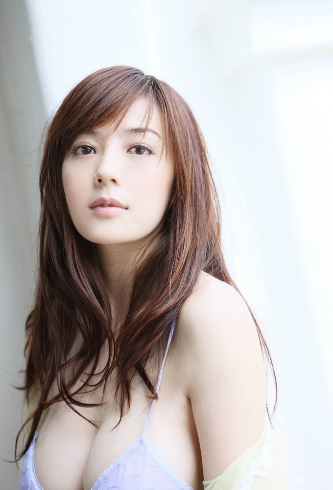 周韦彤令人耳红心跳的内衣性感写真曝光 周韦彤令人耳红心跳的内衣性感写真曝光