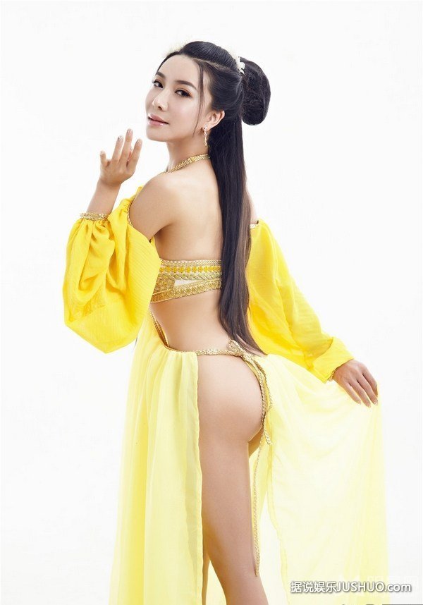 龚玥菲潘金莲全新造型曝光 黄金甲裹胸露半臀 龚玥菲潘金莲全新造型曝光 黄金甲裹胸露半臀