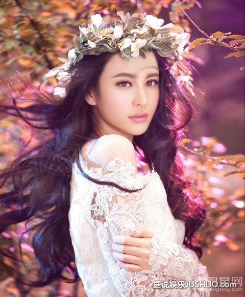 涛女郎张熙媛清新写真 头戴花环唯美来袭
