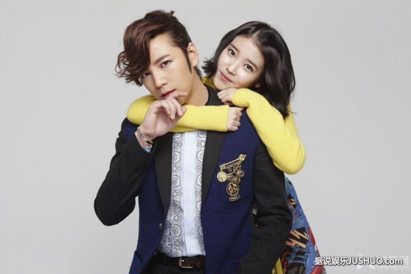 赵丽颖糖果色时尚杂志大片 青春洋溢俏皮可爱