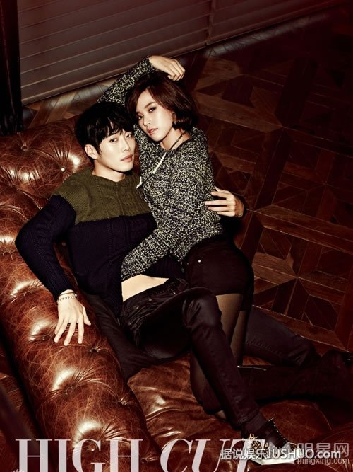 金载沅赵允熙杂志写真 沙发缠绵演绎性感情侣