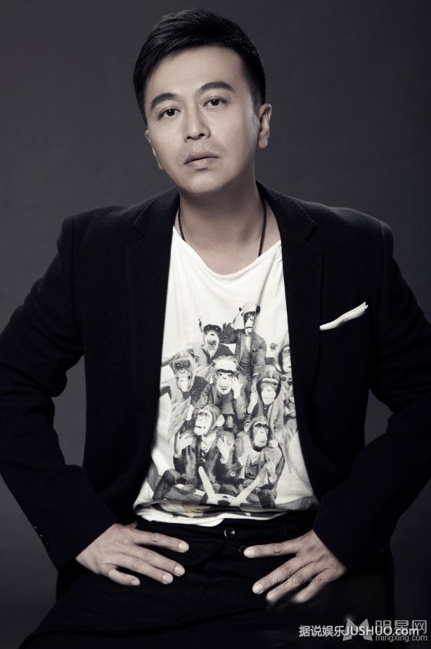 陈颢文最新写真 温暖笑容展儒雅男人气质 陈颢文最新写真 温暖笑容展儒雅男人气质