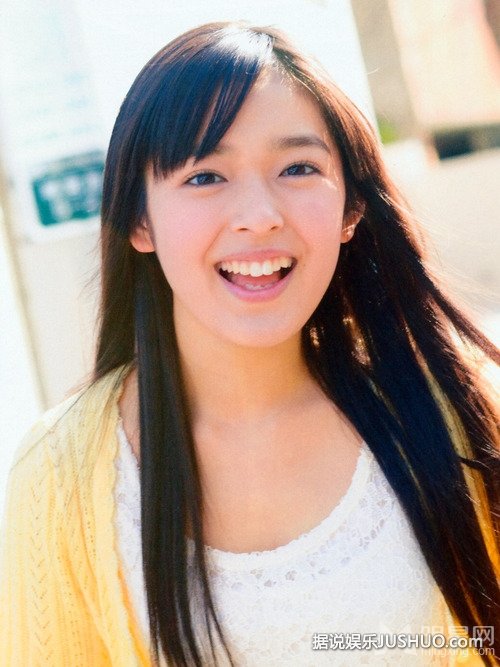 新版一吻定情女主角未来穗香可爱写真