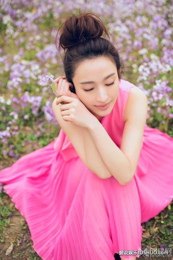 吕一清新写真曝光 温婉女人变身治愈系少女 吕一清新写真曝光 温婉女人变身治愈系少女