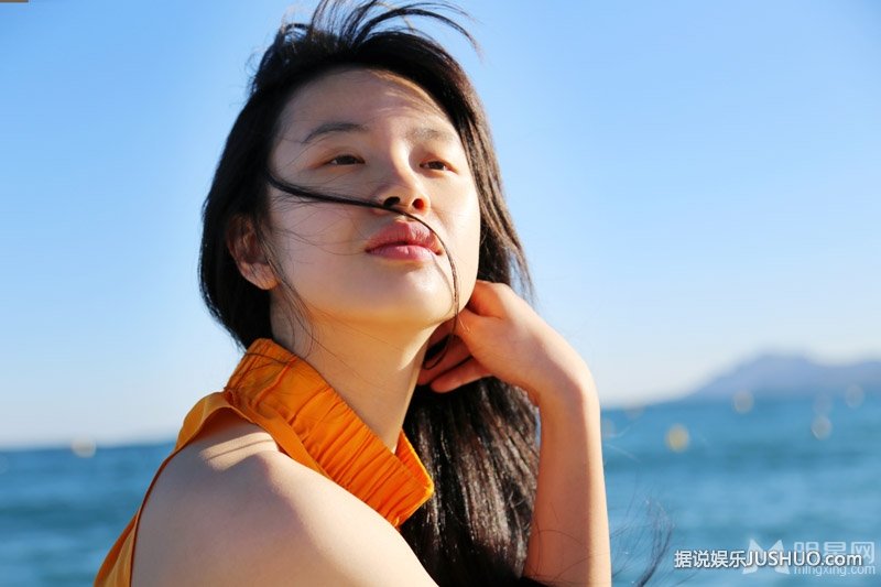 天注定李梦素颜写真 戛纳街头青春流动