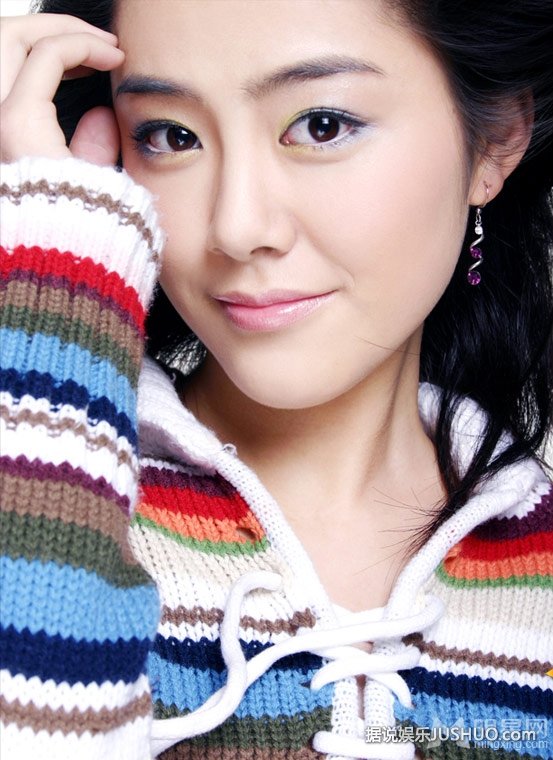 孟丽清新写真 宛如邻家女孩般青春活力