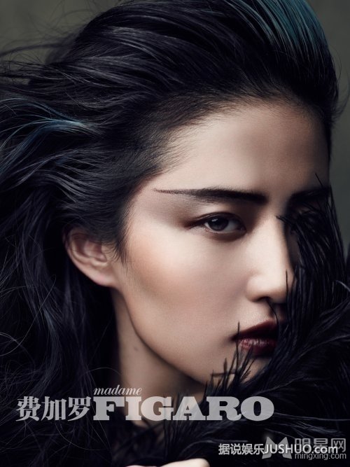刘亦菲冷艳登费加罗 眼神迷离勾人魂魄