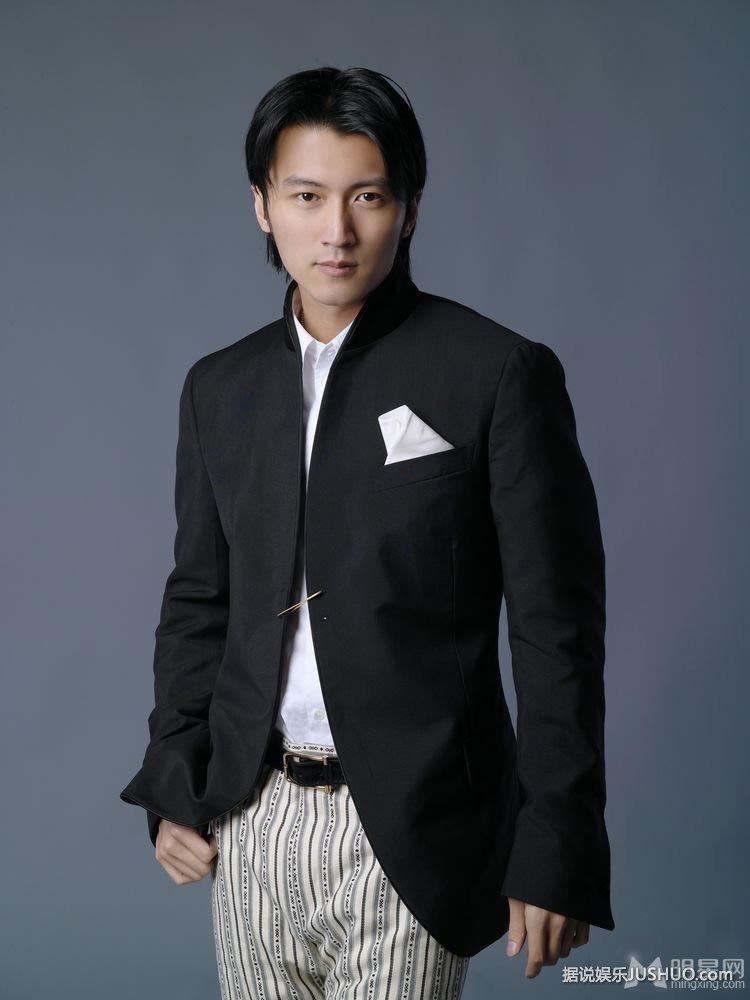 快男曝评委宣传照 陈坤谢霆锋帅气陶子性感
