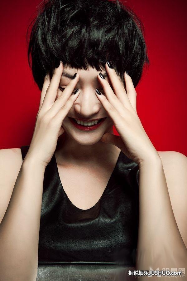 阎娜烈焰红唇性感热辣写真 尽显妩媚诱惑 阎娜烈焰红唇性感热辣写真 尽显妩媚诱惑