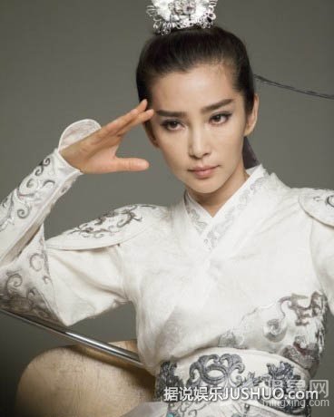 李冰冰扮男装代言网游 潇洒霸气逍遥生