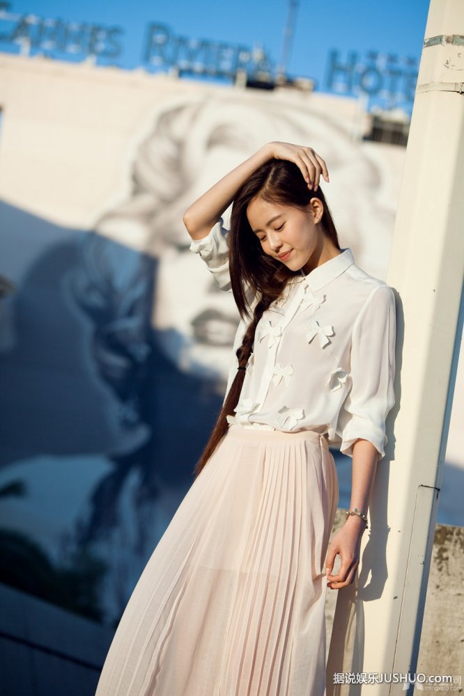 氧气美女温心最新画报 气质清新温婉动人