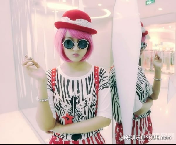 全能艺人岳亮性感写真 胸器妹湿身诱惑