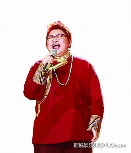 明星土豪配饰大PK：韩红绿松石秒杀孙楠老金刚