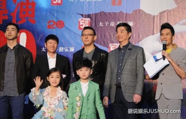 姜文席开33桌宴请朋友 张默出狱后首次低调捧场