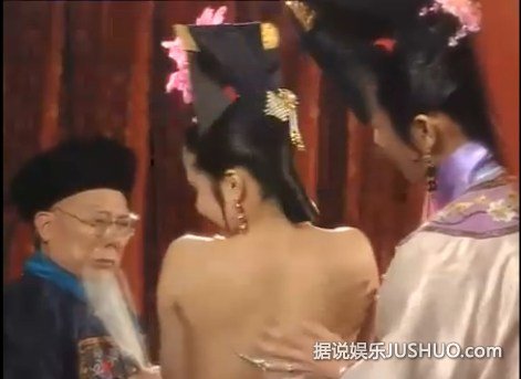 毁童年!《宰相刘罗锅》曾现露点香艳镜头 毁童年!《宰相刘罗锅》曾现露点香艳镜头