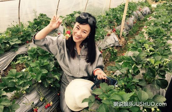 邬君梅“假公济私”悠闲游玩 工作之余亲近自然 邬君梅“假公济私”悠闲游玩 工作之余亲近自然