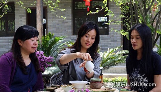 邬君梅“假公济私”悠闲游玩 工作之余亲近自然 邬君梅“假公济私”悠闲游玩 工作之余亲近自然