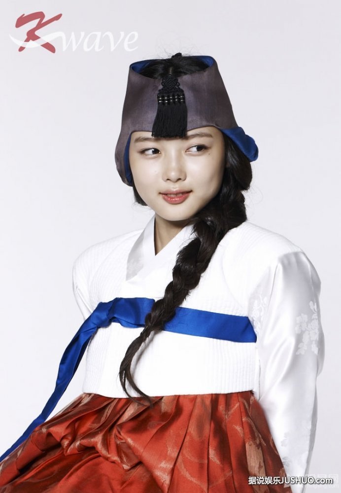 李昕芸李泉时尚艳遇大片 惹火互动艳羡旁人 李昕芸李泉时尚艳遇大片 惹火互动艳羡旁人