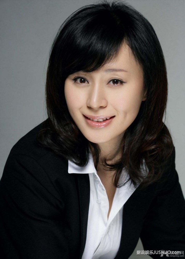 璀璨人生杨雨婷纯白写真 温婉优雅女人味 璀璨人生杨雨婷纯白写真 温婉优雅女人味