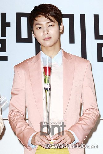 CNBLUE姜敏赫因行程冲突辞演《学校2015》 CNBLUE姜敏赫因行程冲突辞演《学校2015》