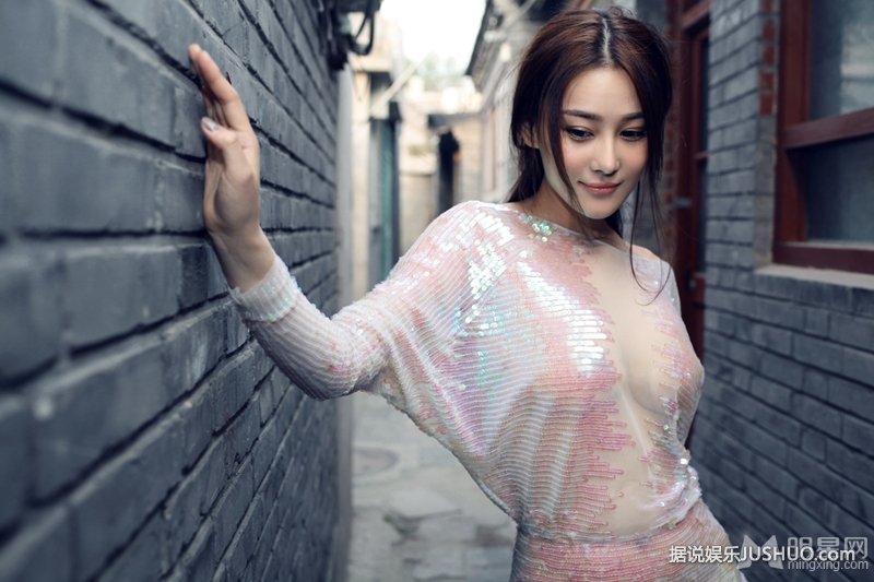 张馨予透视装真空拍写真 上围全裸挑战尺度