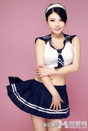 徐冬冬男人装杂志写真 上演性感内衣秀 徐冬冬男人装杂志写真 上演性感内衣秀