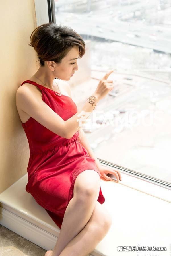 莎拉·简·安德伍德性感写真 大玩私房诱惑